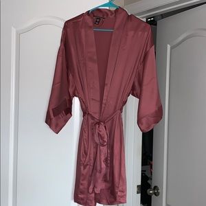 VS satin robe